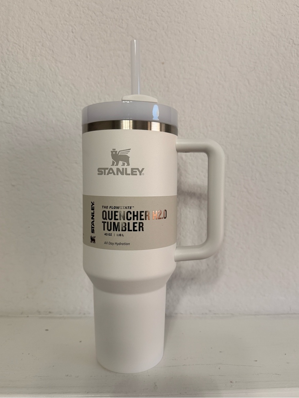Stanley Quencher H2.0 FlowState Tumbler 40 oz White New with Tag